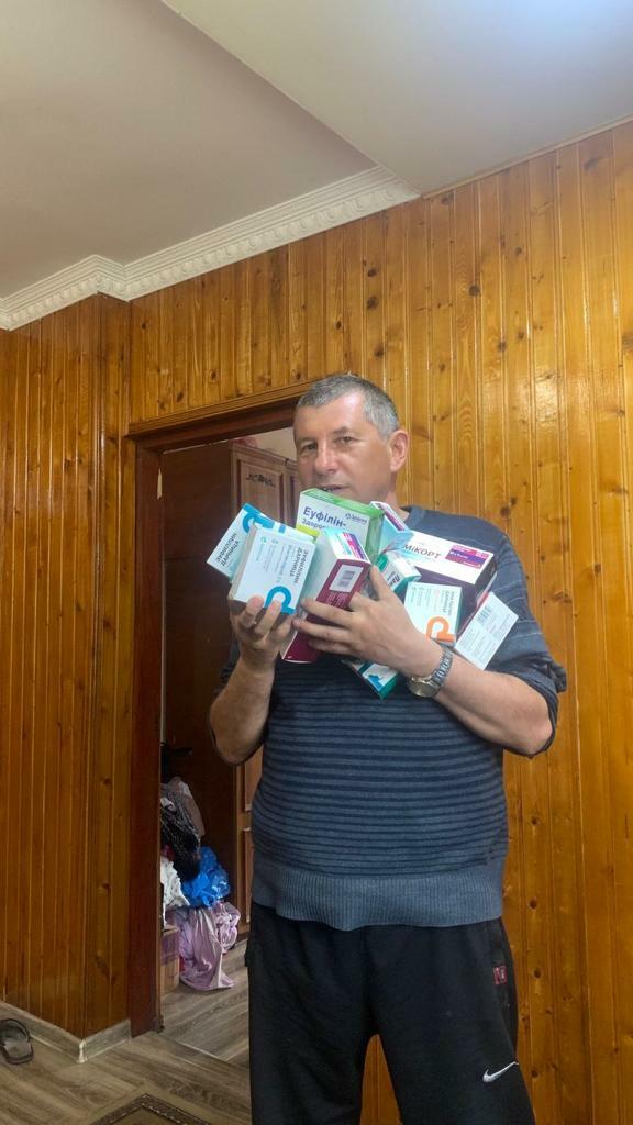 Brother Georgy, city of Krivoy Roh. Receiving a monthly supply of medicine. He has chronic asthma