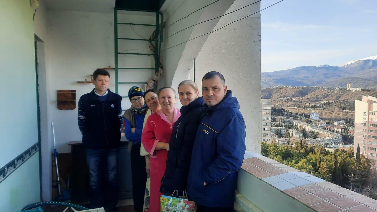 Also there is a picture of Bro. Velodya Ivanov and his family in the Crimea today. He is there with family.
